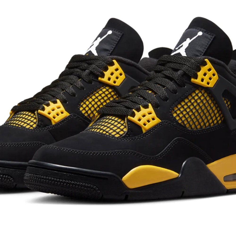 Jordan retro 4 Thunder 2023
